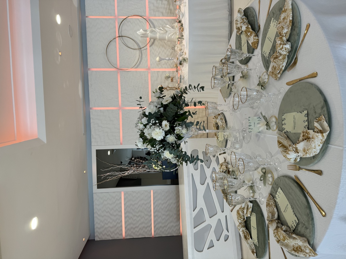 allestimento cloud dancer